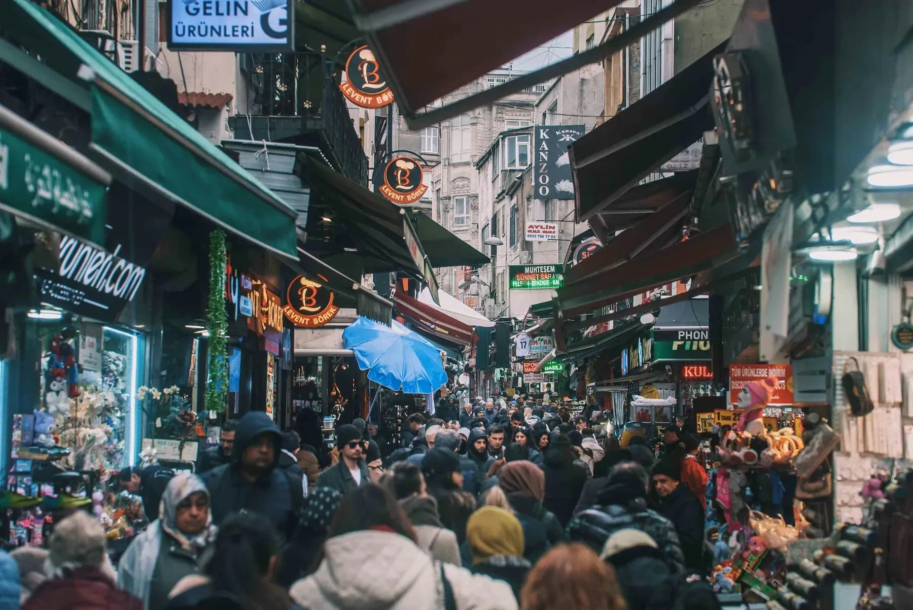Crowded bazaar street lined with shops in Istanbul, Turkey